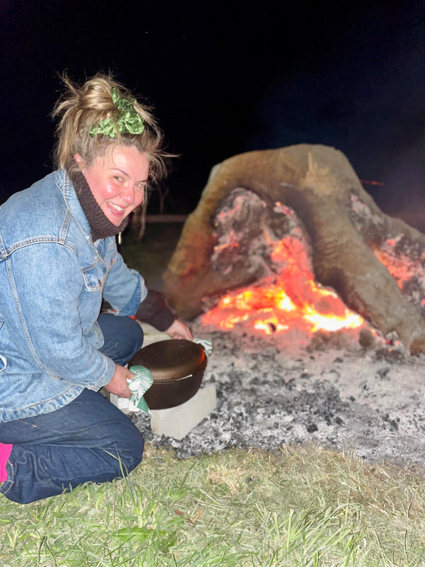 Rebecca Sullivan making Kangaroo Grass Damper | Warndu Australian Native Food